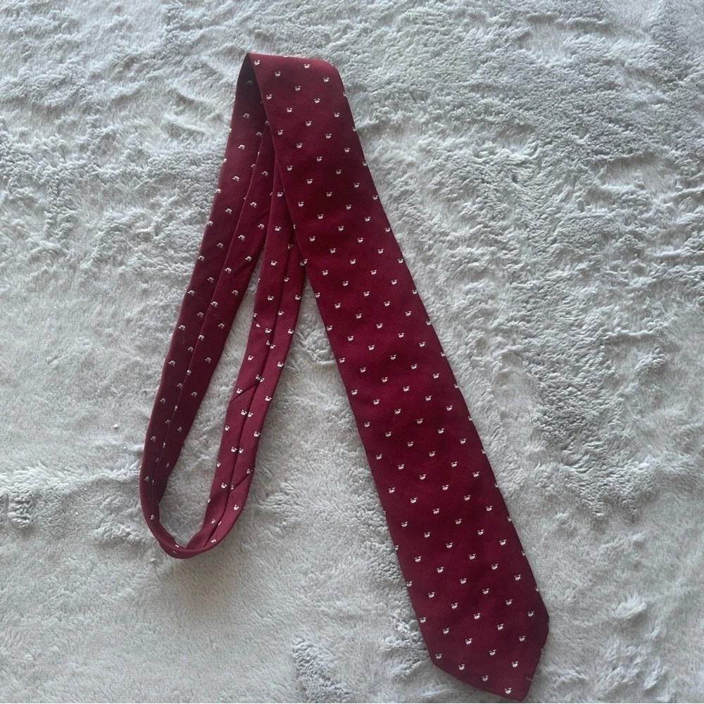 The Student Shop vintage whale tie